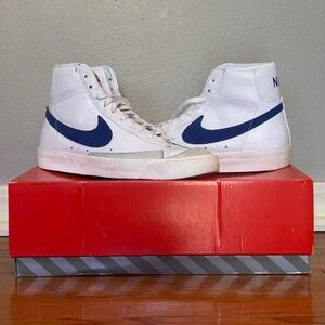 Nike White and Blue Sneakers for Everyday Comfort